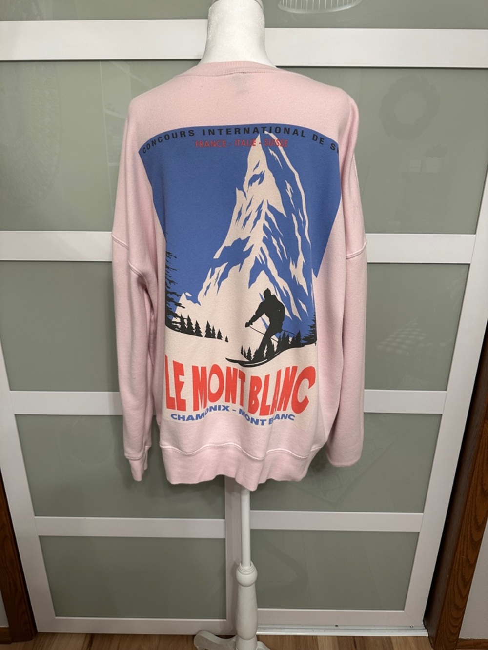 wild fable Pink Graphic Mont Blanc Ski Sweatshirt